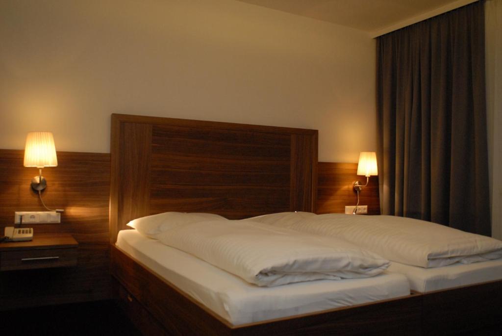 Pension Am Kurpark Vienna Room photo